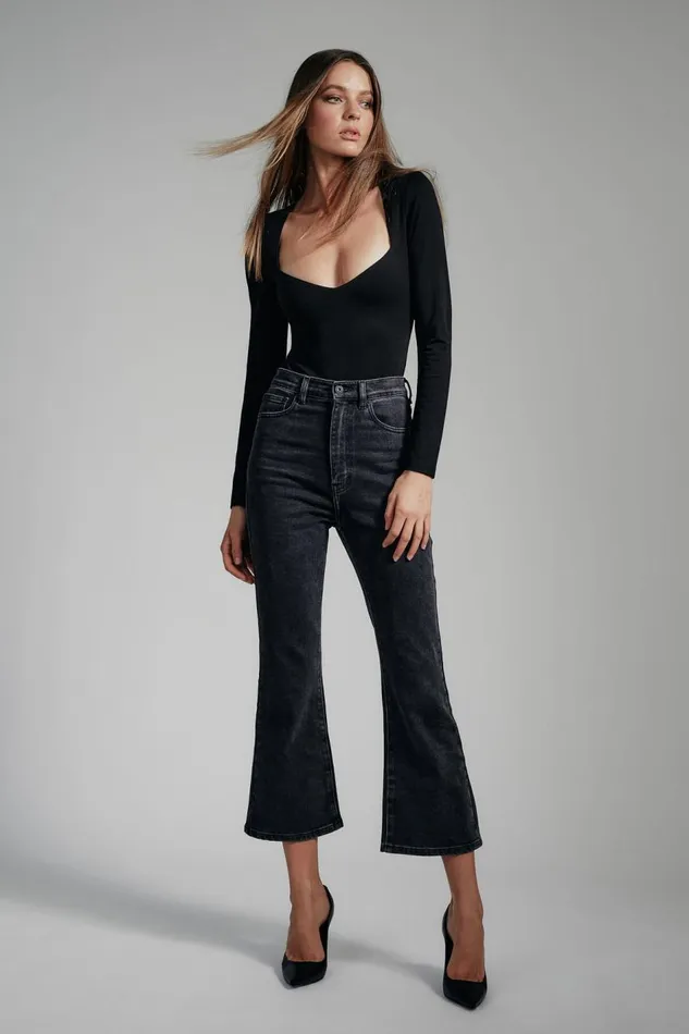 Bardot Flare Jean Women Heidi Flared Cropped Leg In Washed Black Washed Black Bardot Flare Jean Women Heidi Flared Cropped Leg In Washed Black Washed Black