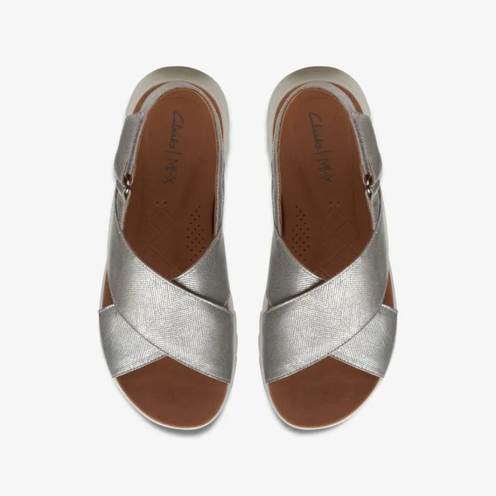 Clarks Dash Lite Wish Silver Metallic Flat Sandals Silver Metallic Women Wedge Sandals