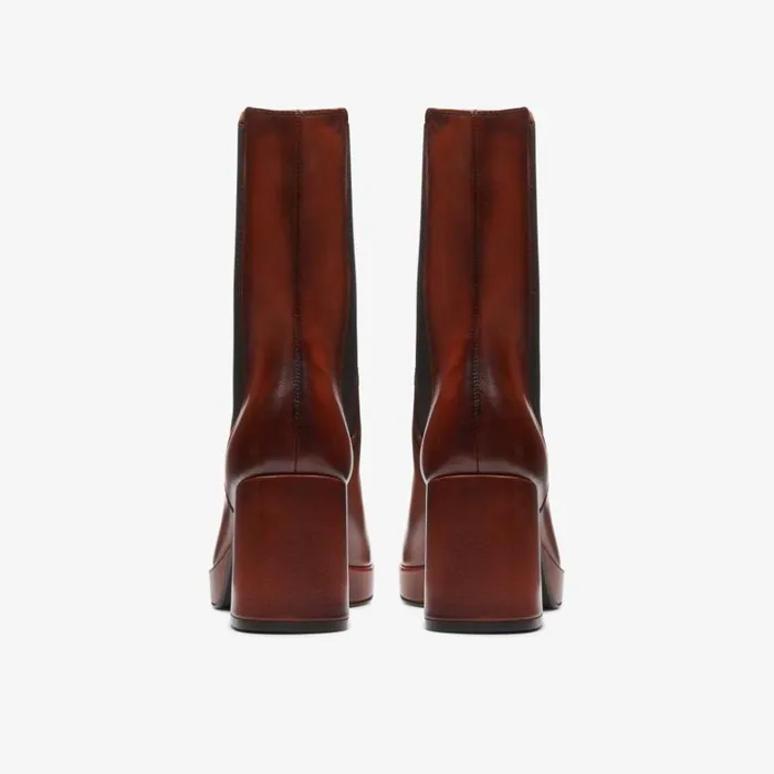 Clarks Pique Up Dark Tan Leather Chelsea Boots Dark Tan Leather Women Chelsea Boots