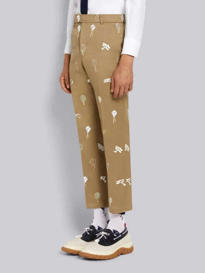 Cotton Twill Half Drop Half Drop Satin Sky Icon Embroidery Unconstructed Chino Trouser Camel Men Thom Browne Trousers