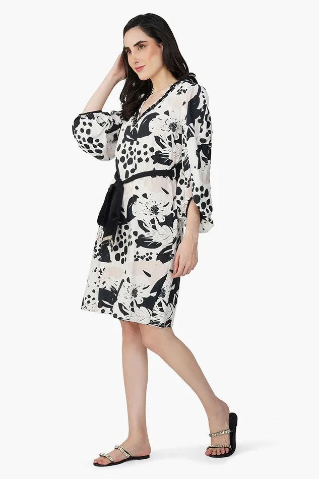 Garden Of Flower Printed Short Dress Garden Of Flower Printed Short Dress