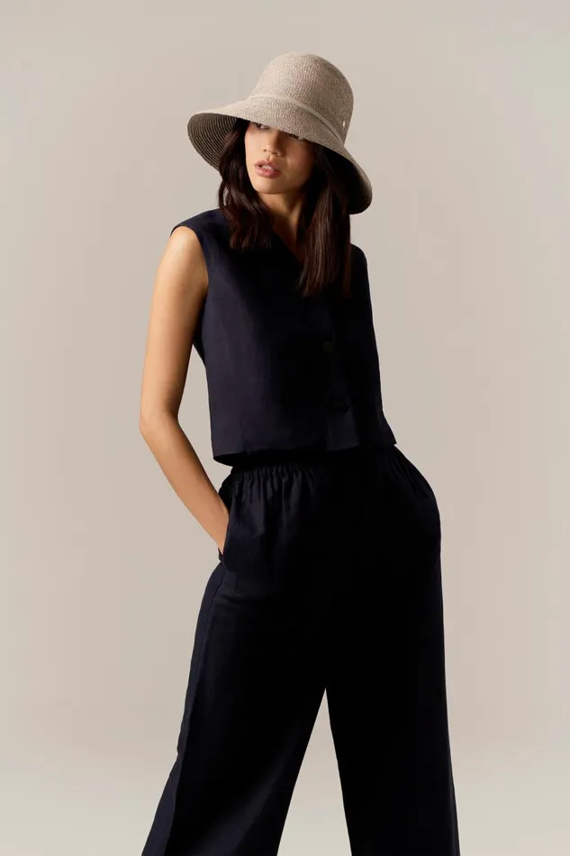Helen Kaminski Besa 9 Eclipse Melangepumice Hats Cloche