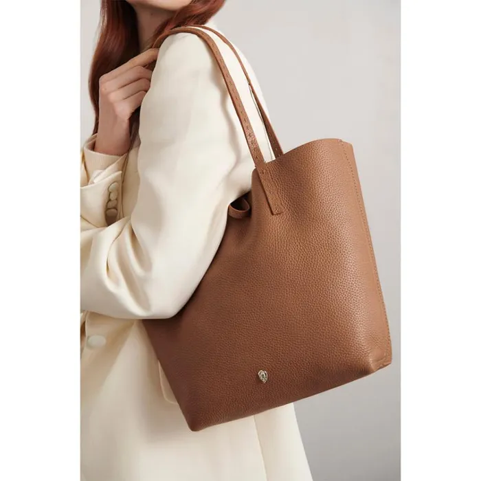 Helen Kaminski Davolia S Reve Caramel Bags Shoulder Bags