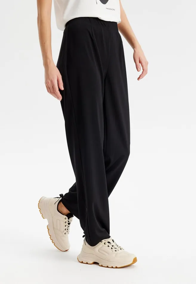 KISSY PANT 15535 999 Black 999 Women IN FRONT PANTS