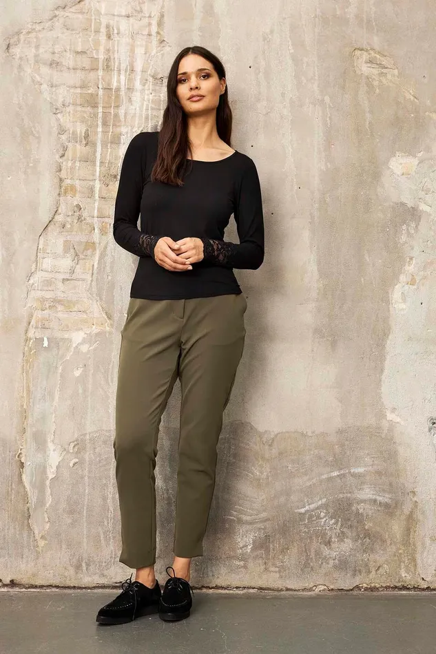 LEA PANTS 15537 682 Hunter Green 682 Women IN FRONT PANTS