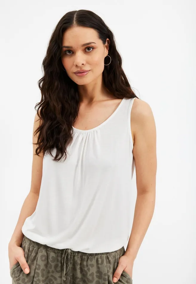 NINA TOP 14982 010 White 010 Women IN FRONT TOPS TSHIRTS