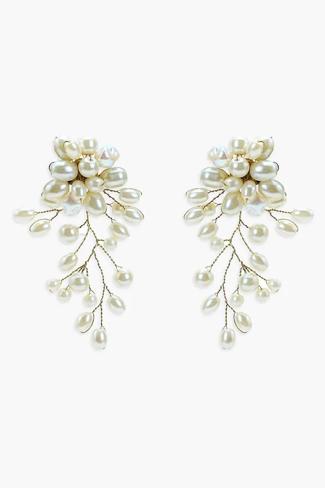 Pretty in Pearls Earrings