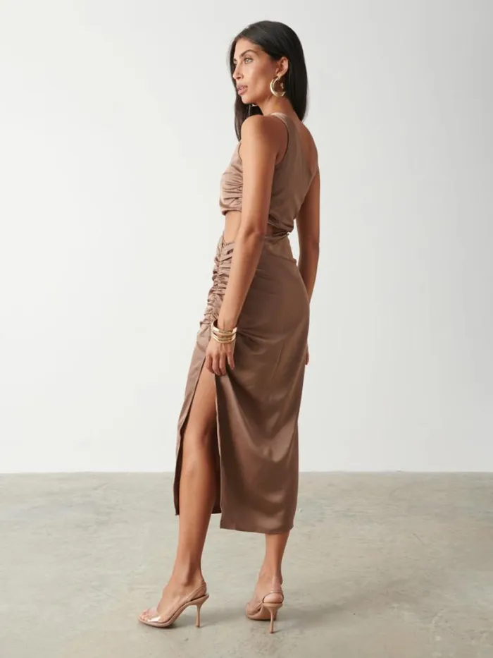 Pretty Lavish Dresses Sachi Cut Out Ruched Midaxi Dress Mocha 8211 Women