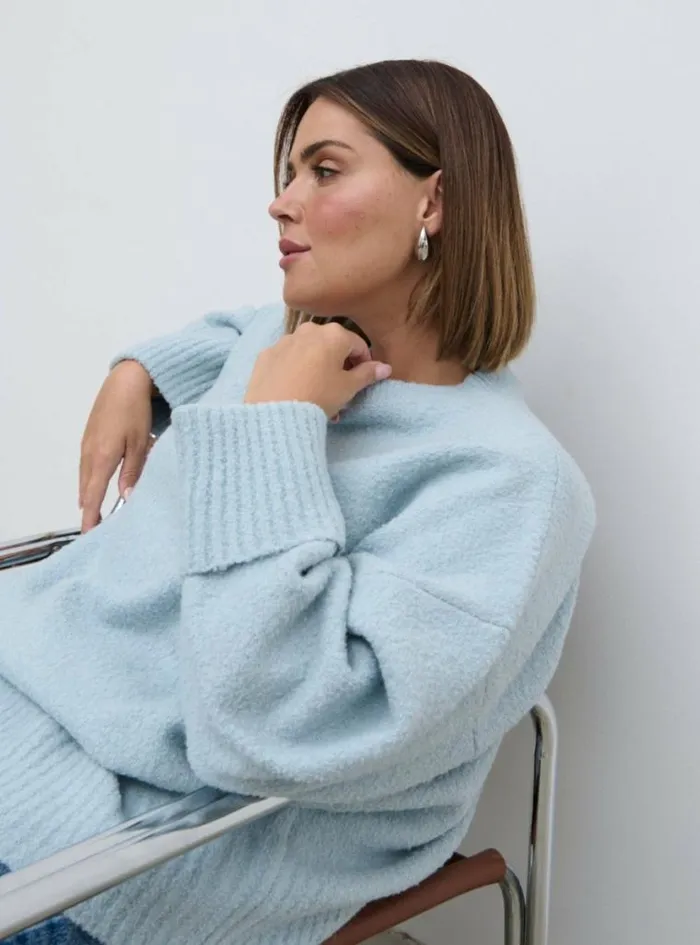Pretty Lavish Knitwear Camille Oversized Borg Knit Jumper Curve Pale Blue 8211 Women