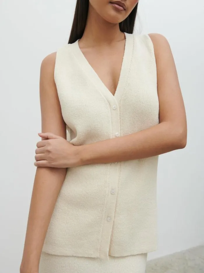 Pretty Lavish Knitwear Kourtney Knit Waistcoat Cream 8211 Women