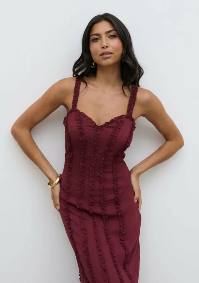 Pretty Lavish Wedding Guest Ola Sweetheart Frill Maxi Dress Wine 8211 Women