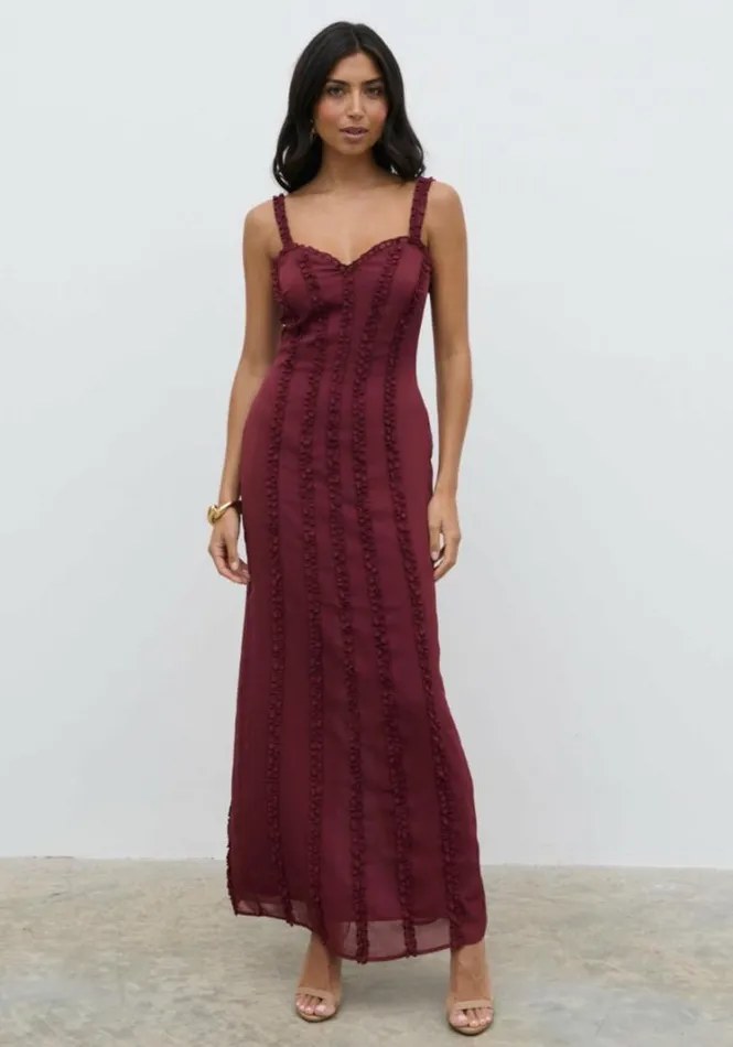 Pretty Lavish Wedding Guest Ola Sweetheart Frill Maxi Dress Wine 8211 Women