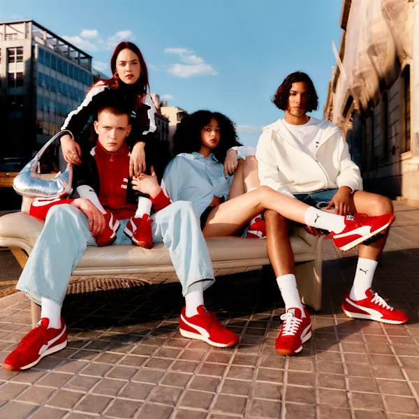 Puma Lifestyle Easy Rider Vintage Sneakers Puma Redpuma White 8211 Women