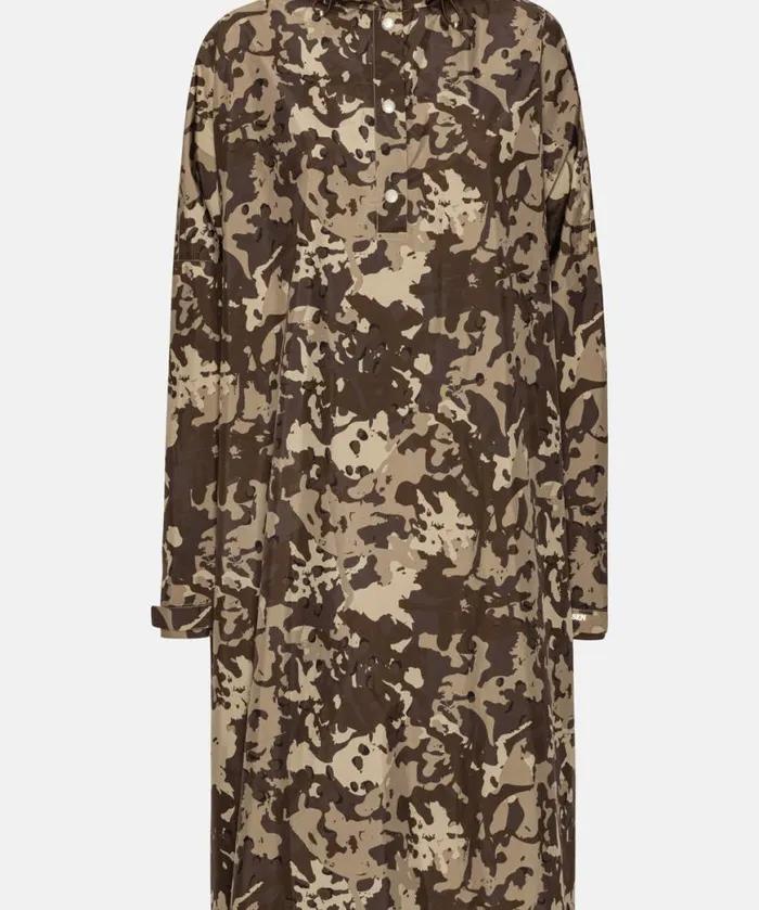 RainwearClothing Ilse Jacobsen Knitwear Poncho W Sleeves 8211 Brown Camo RainwearClothing Ilse Jacobsen Knitwear Poncho W Sleeves 8211 Brown Camo