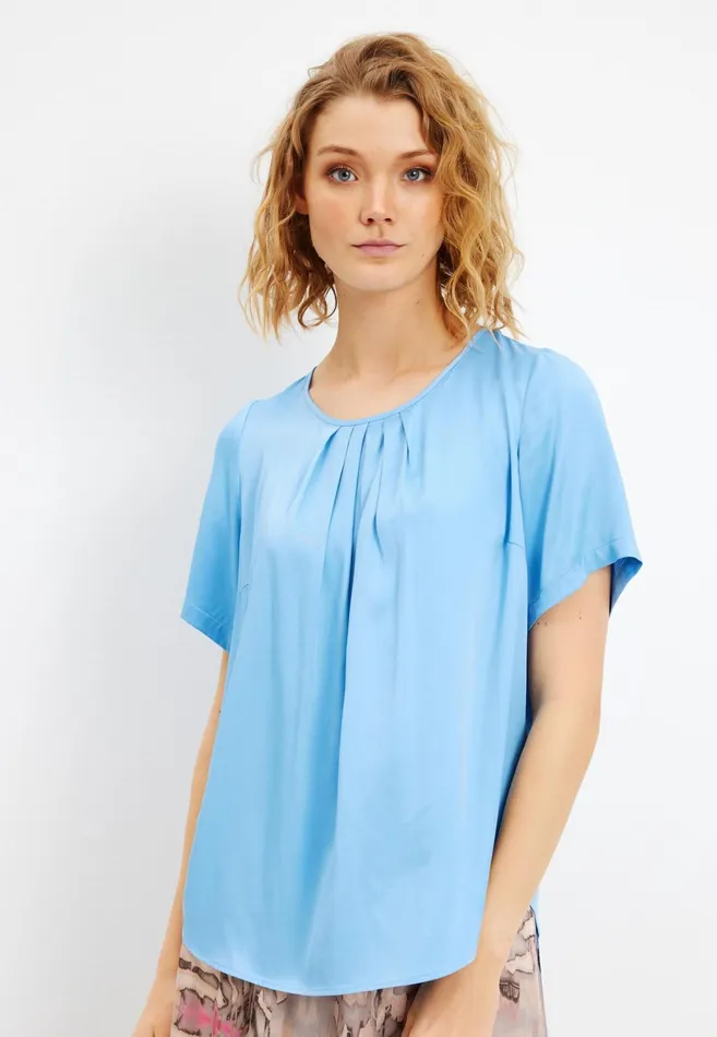 ROZA BLOUSE 15702 505 Light Blue 505 Women IN FRONT TOPS TSHIRTS