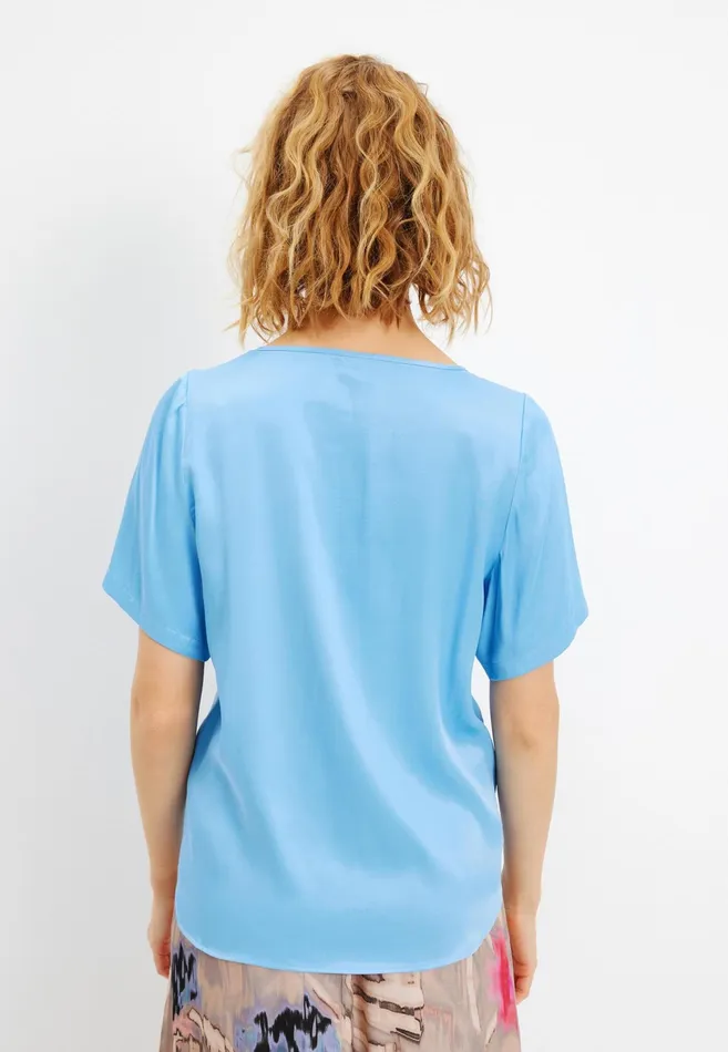 ROZA BLOUSE 15702 505 Light Blue 505 Women IN FRONT TOPS TSHIRTS