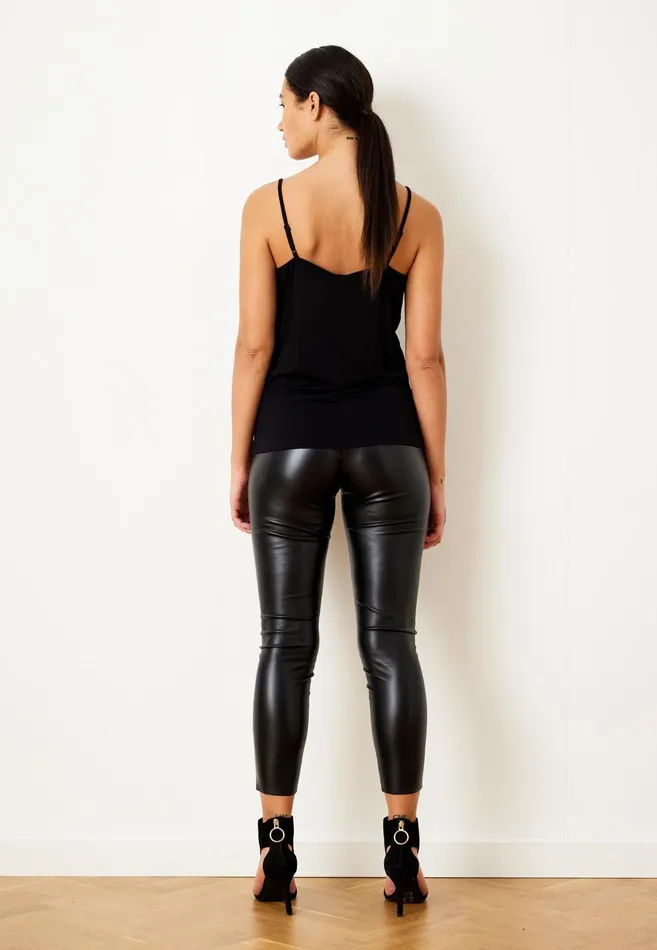 SLIP TOP 15458 999 Black 999 Women IN FRONT TOPS TSHIRTS