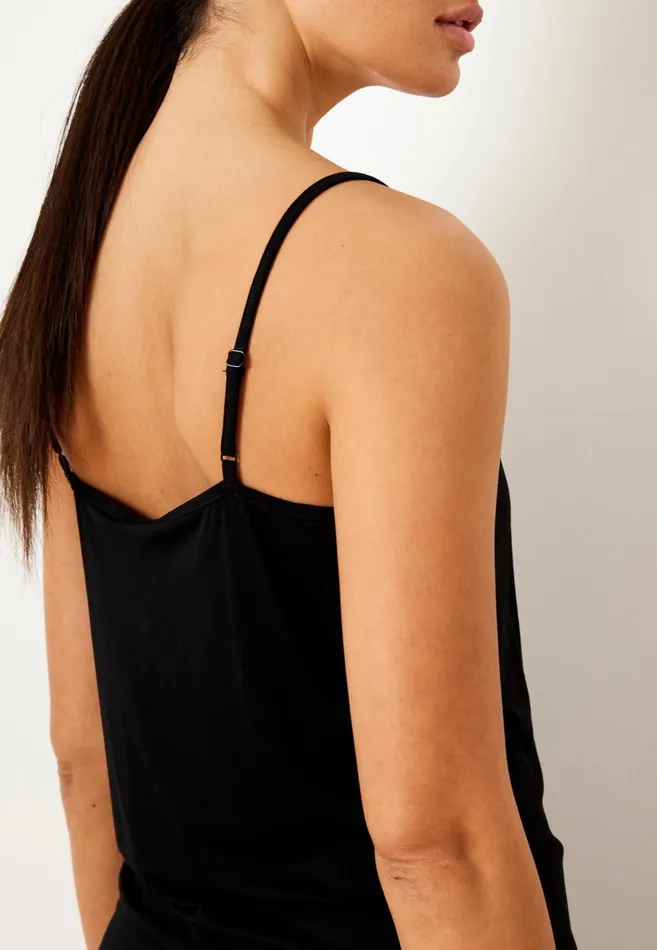 SLIP TOP 15458 999 Black 999 Women IN FRONT TOPS TSHIRTS