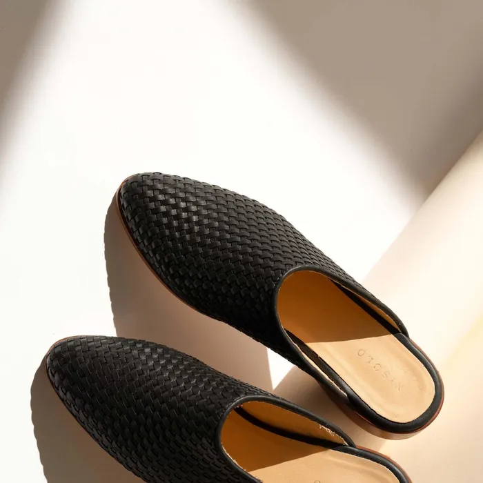 Women Ama Woven Mule Woven Black Nisolo Flats and Slip Ons
