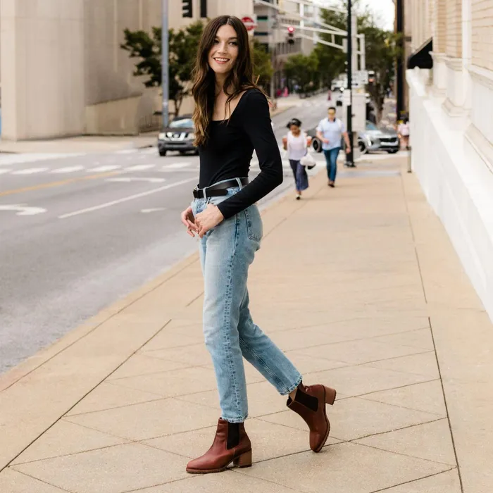Women Ana GoTo Heeled Chelsea Boot Auburn Nisolo Heels