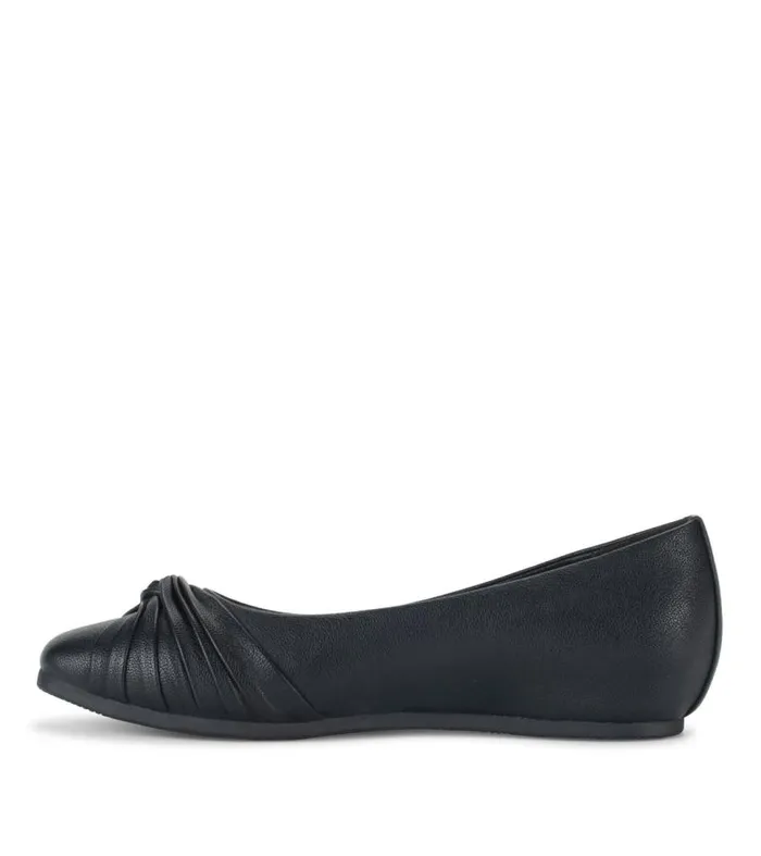 Women Baretraps Flats and Loafers Chainey Casual Flat Black
