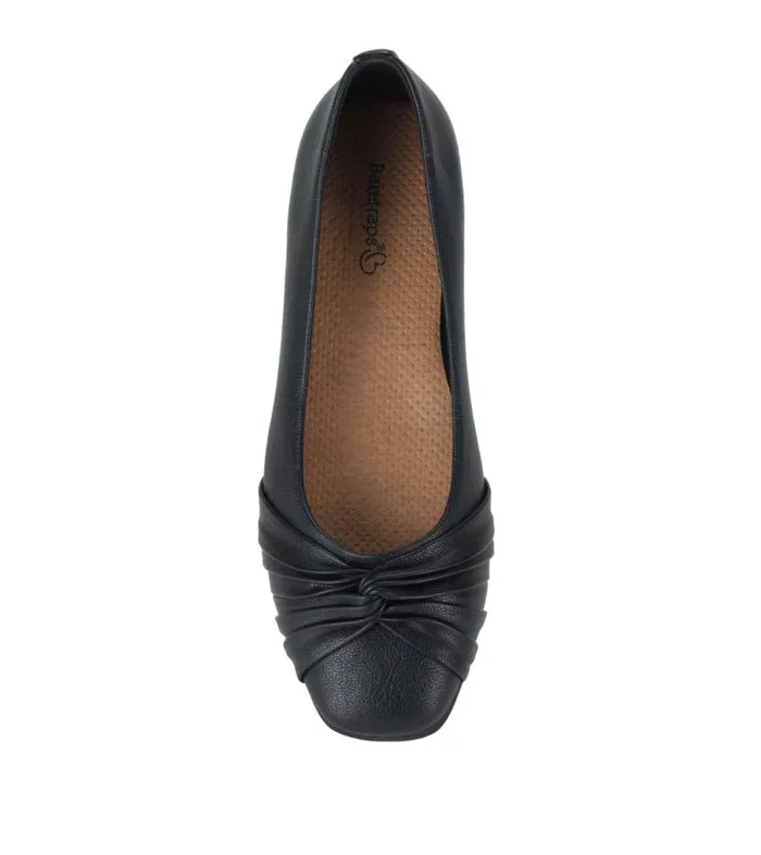 Women Baretraps Flats and Loafers Chainey Casual Flat Black