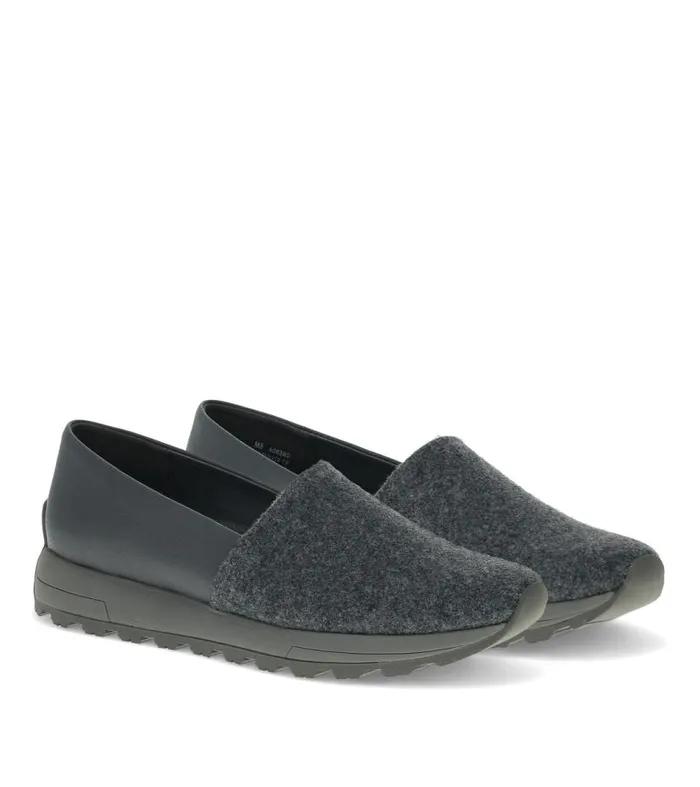 Women Baretraps Flats and Loafers Gennie Slip On Dark Grey