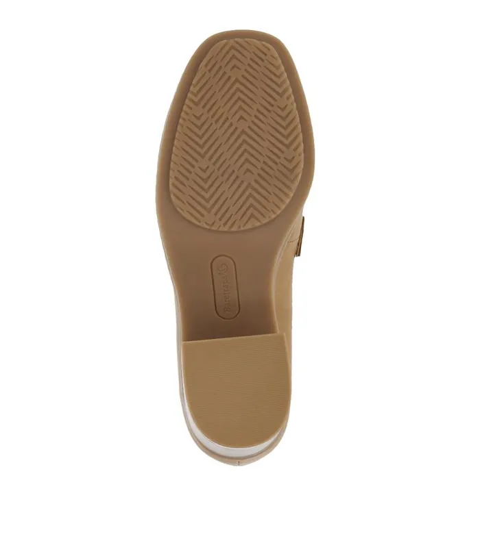 Women Baretraps Flats and Loafers Wendee Loafer Light Almond
