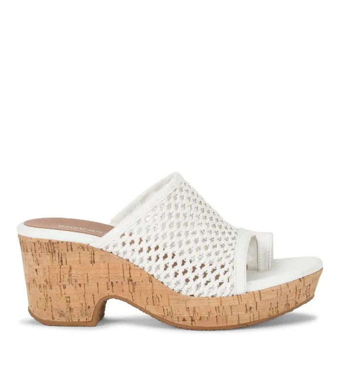 Women Baretraps Wedge Sandals Bethie Wedge Sandal White