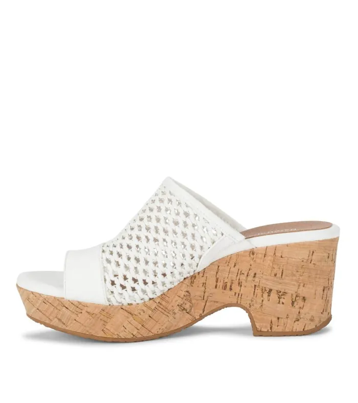 Women Baretraps Wedge Sandals Bethie Wedge Sandal White