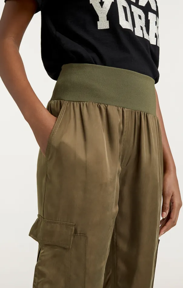 Women Cinq Sept Bottoms GILES PANT In Olive Cupro Olive