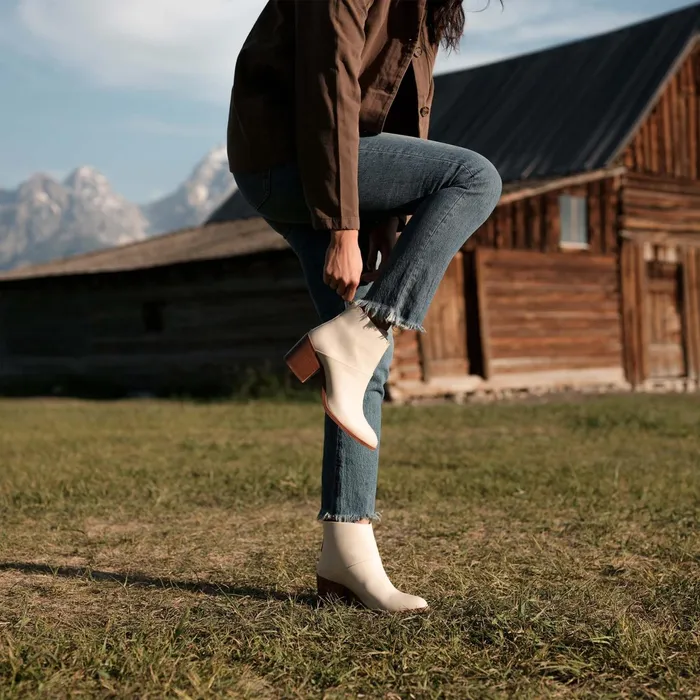 Women Dari Boot Bone Nisolo Heels