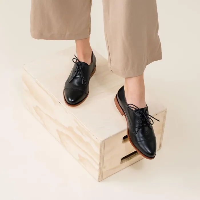 Women Emilia Cap Toe Oxford Black Nisolo Loafers and Mules