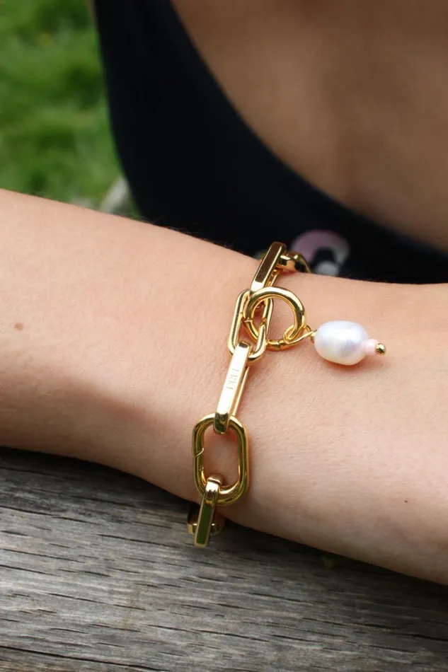 Women Jewellery Damson Madder Mega Gold Chain Bracelet