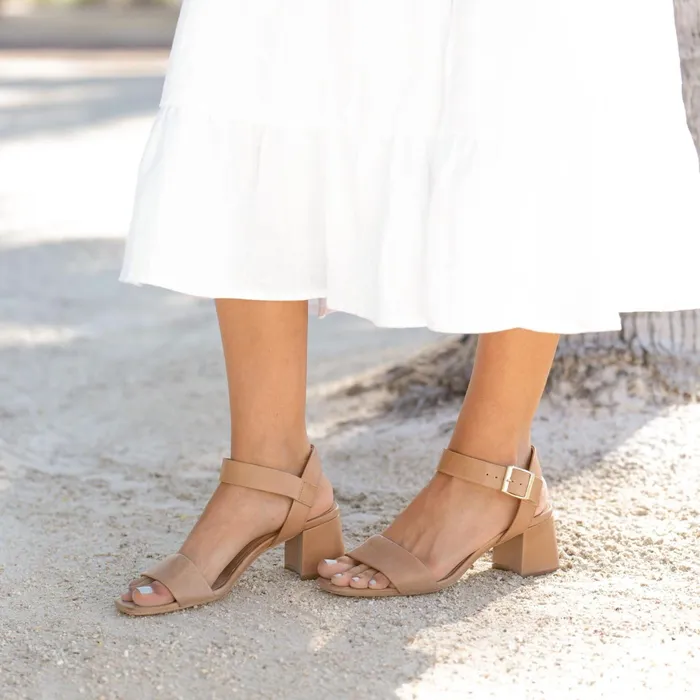 Women Stella GoTo Block Heel Sandal Almond Nisolo Heels